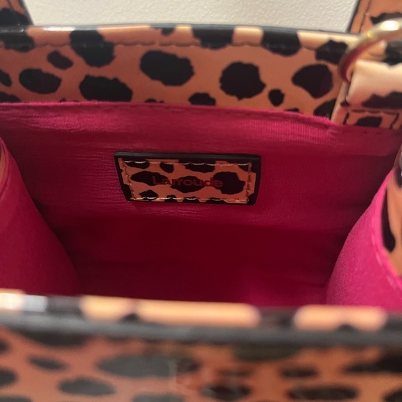 Mini Phoebe Tote Bag In Leopard Print Vegan Patent Leather - Picture 2 of 4